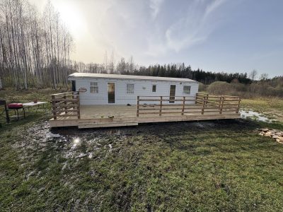 Terases izveide dārza mājai.